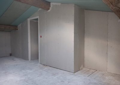 Rénovation mur et plafond en placoplâtre et isolation dans un appartement – Nîmes – Gard