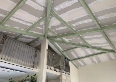 Plaque de plâtre et isolation sur plafond de villa à Sommières (Gard)